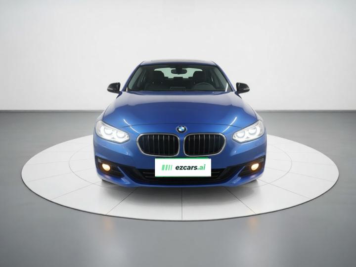 1 Series 2018 118i Sport photo 2