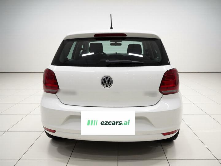 Polo 2014 1.6L AT Comfort photo 3