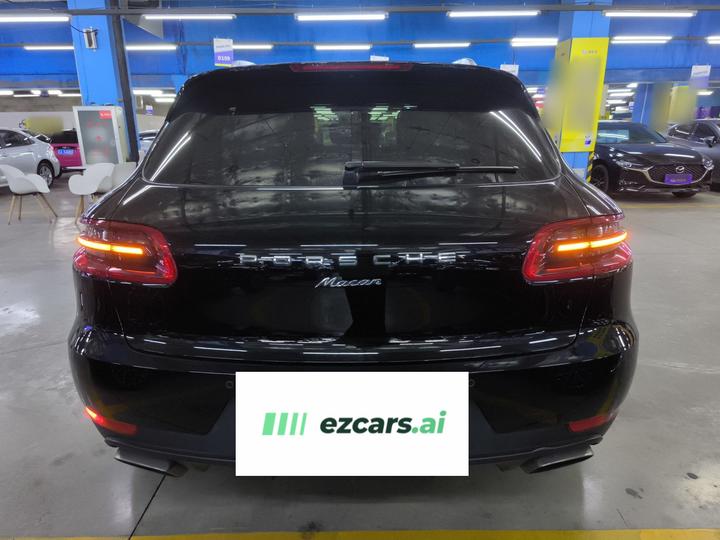 2016 Macan 2.0T photo 3