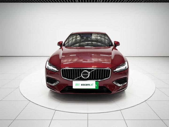 S60 2022 B4 Luxury photo 2