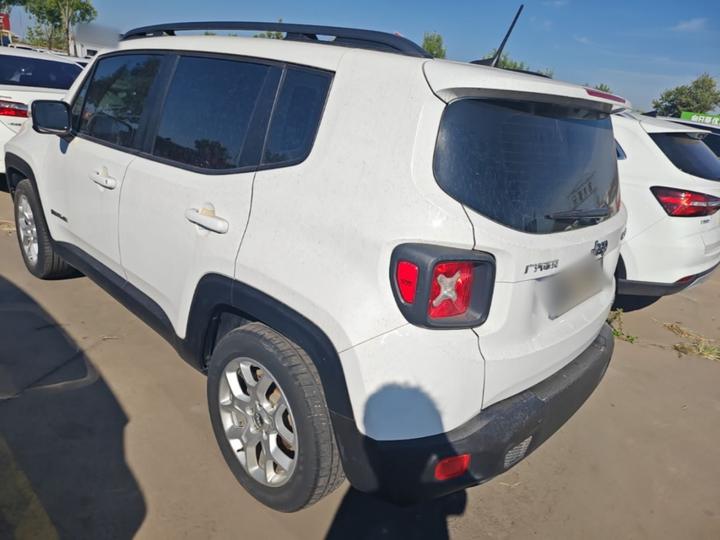 Renegade 2018 180T AT photo 4