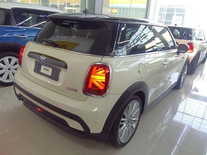 2022 Facelift 1.5T COOPER Classic photo 4