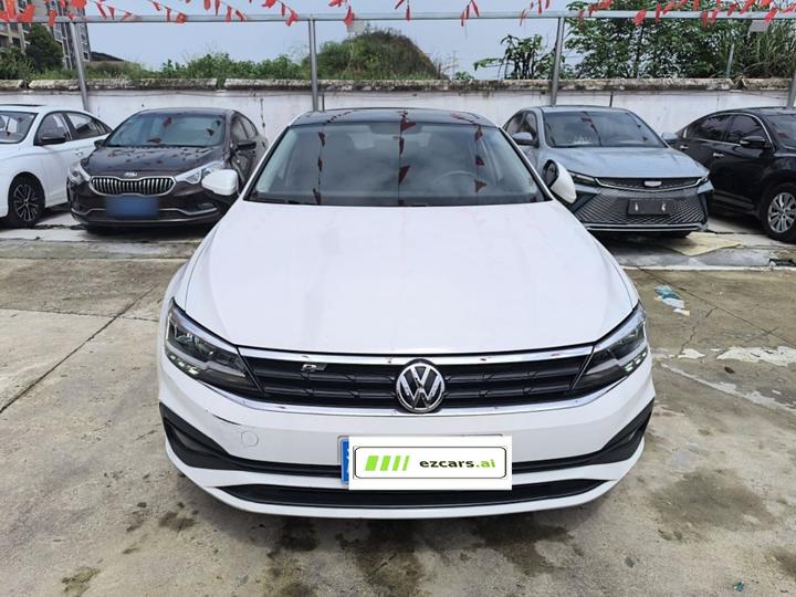 Lamando 2021 230TSI DSG photo 2