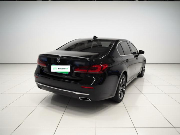 5 Series 2022 Facelift 530Li Leading Luxury photo 4