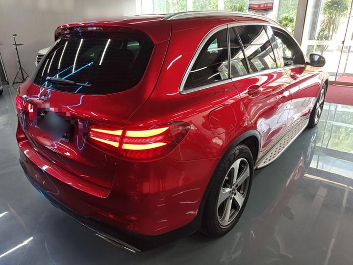 GLC 2017 GLC 260 4MATIC Luxury photo 4