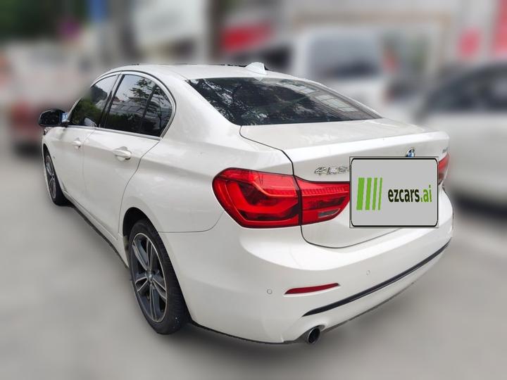 1 Series 2018 118i Sport photo 4
