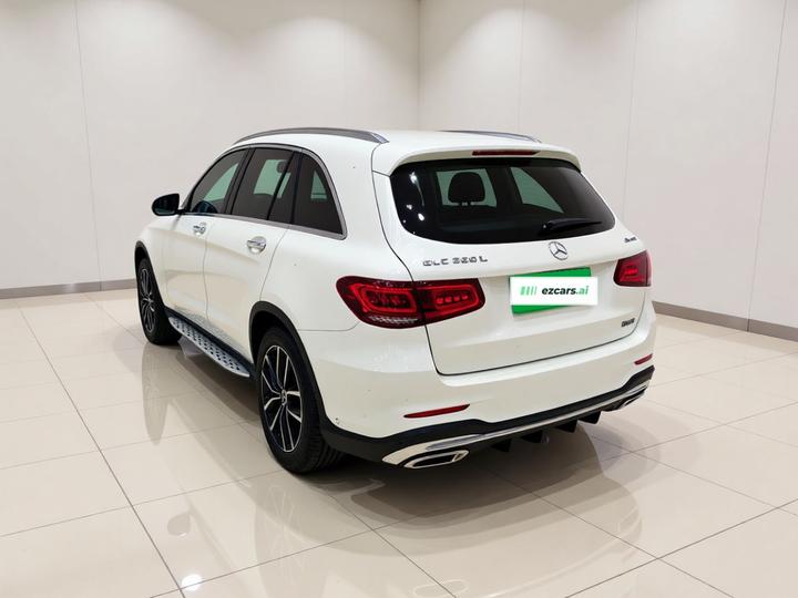 GLC 2022 Facelift GLC 260 L 4MATIC Luxury photo 4