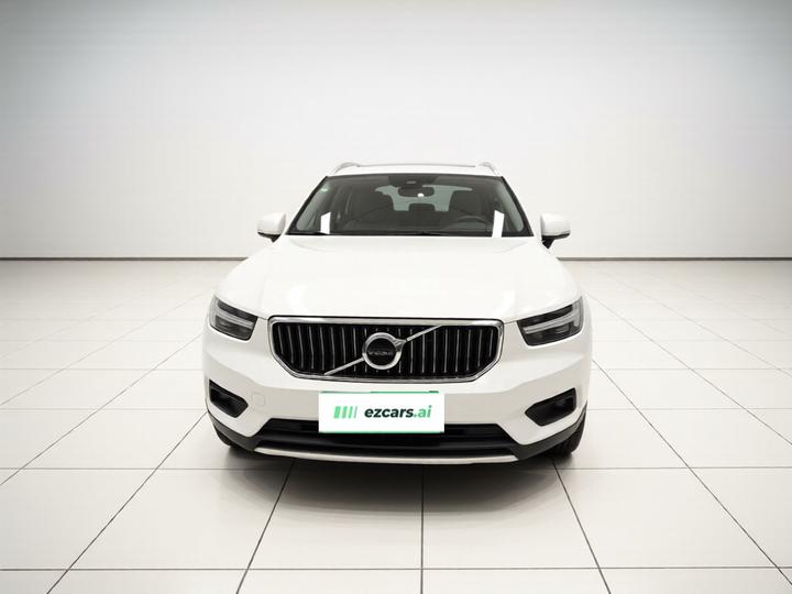 XC40 2021 T4 AWD Luxury photo 2
