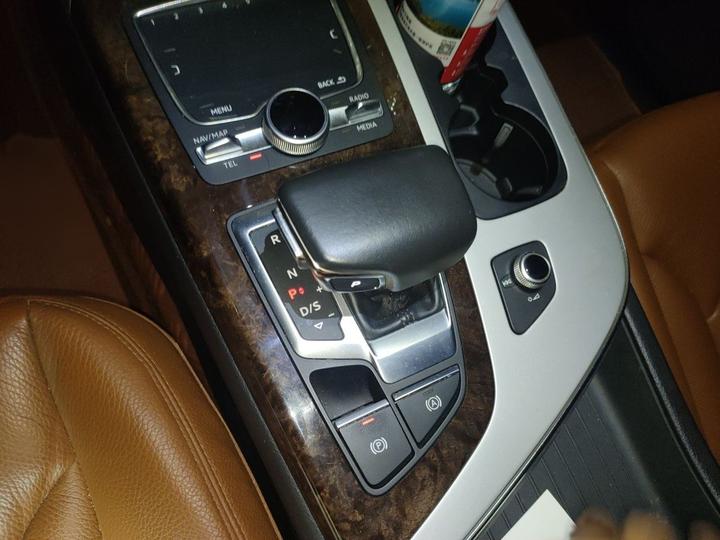 Q7 2019 55 TFSI S line Sport photo 6