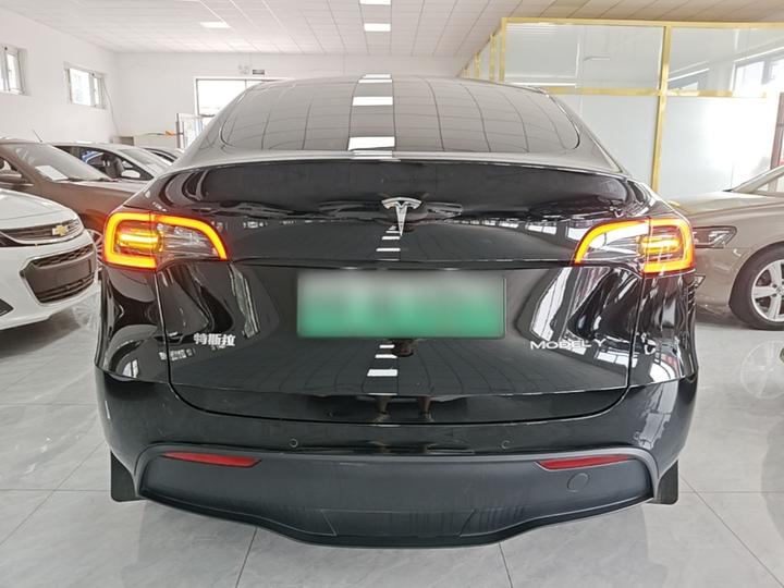 Model Y 2022 Facelift RWD photo 3
