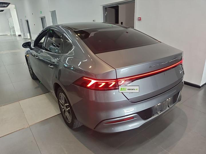 Qin PLUS 2023 Champion EV 420KM photo 4