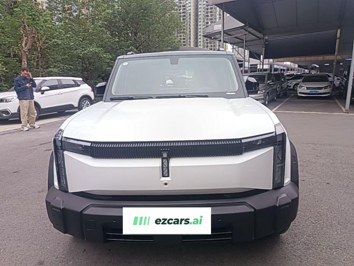 iCAR 03 2024 401km RWD Standard Advanced photo 2