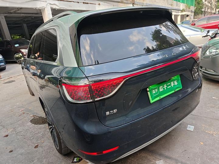 HIMA AITO M9 2024 EREV Ultra 42kWh 6-Seater photo 4