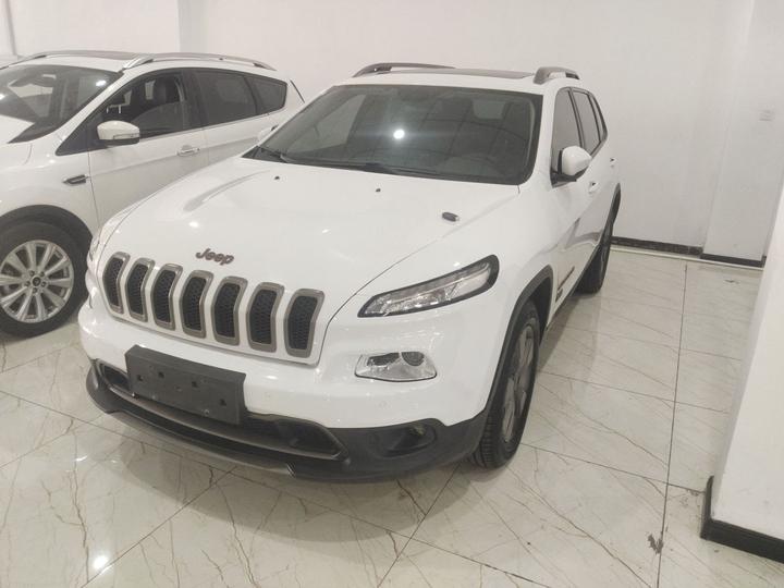 Cherokee 2016 2.4L 75 Tribute