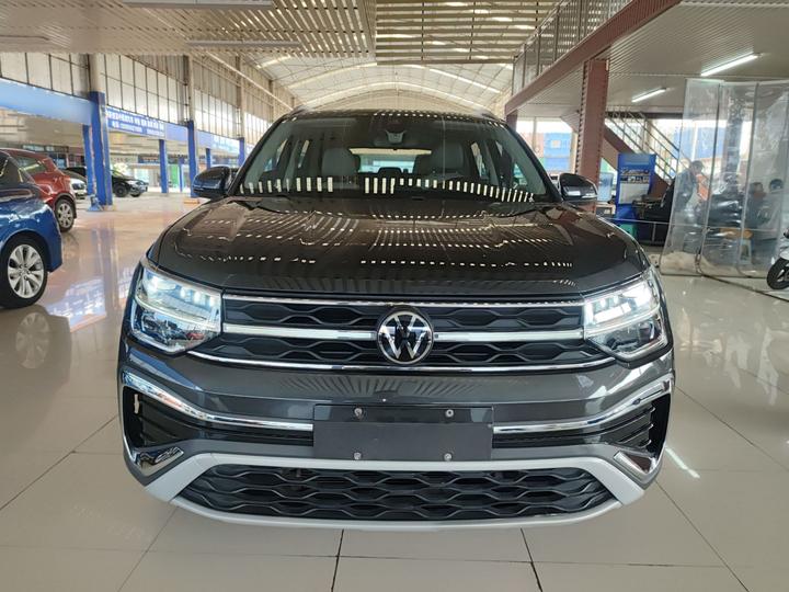 Tharu 2023 300TSI RWD photo 2