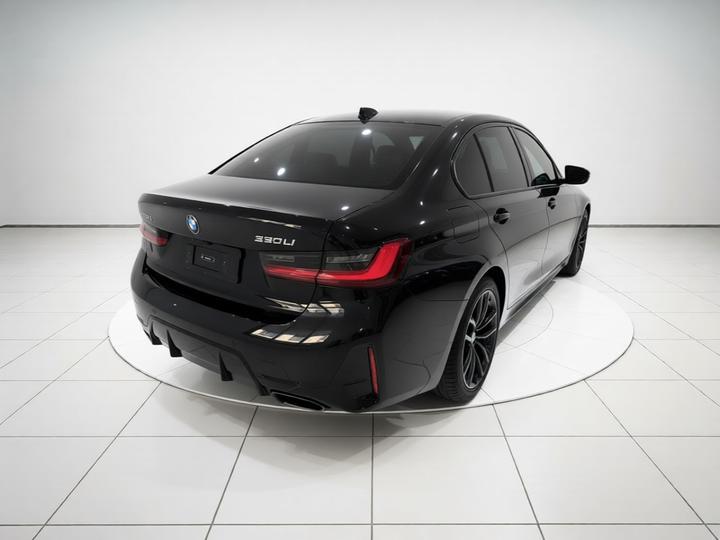 3 Series 2025 330Li M M Sport Night Package photo 4