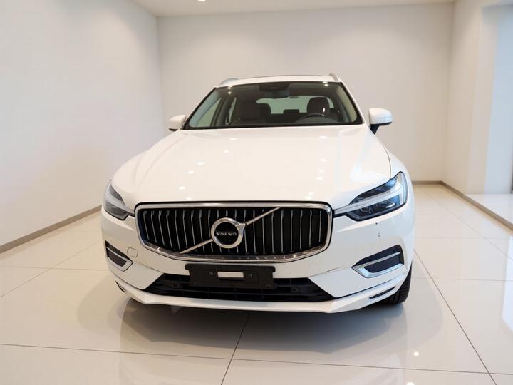 XC60 2021 T5 AWD Luxury photo 2
