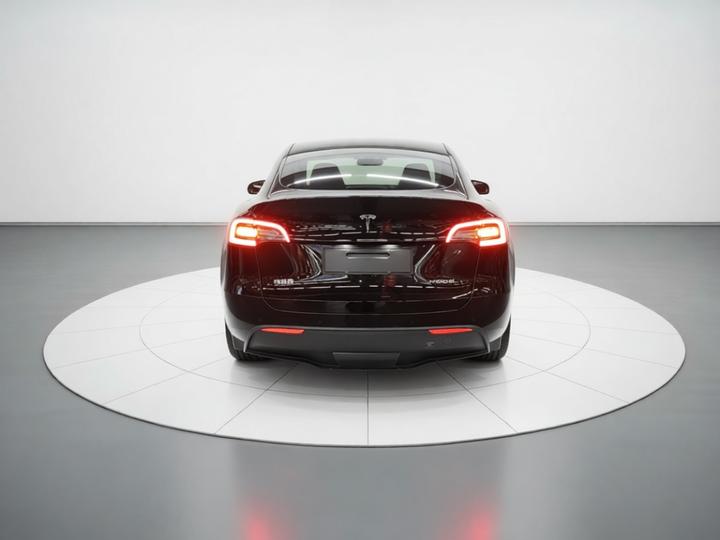 Model Y 2021 Standard Range RWD photo 3