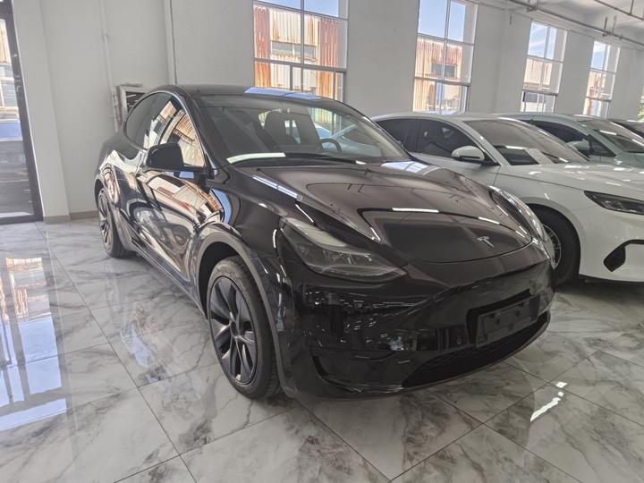 Model Y 2023 RWD photo 3