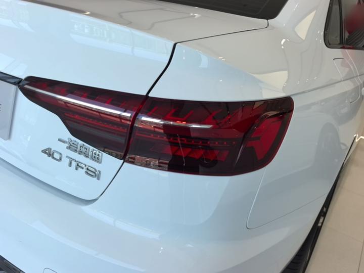 A4L 2024 40 TFSI Luxury Dynamic photo 7