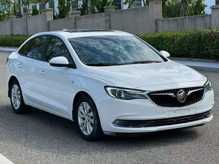 Excelle 2018 15T DCT Elite China V photo 3