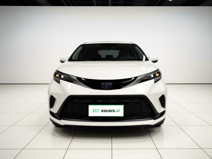 Granvia 2022 2.5L Hybrid Flagship photo 2