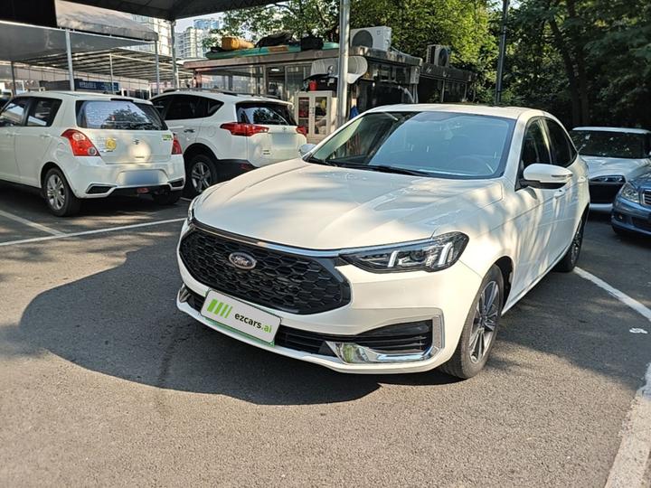 Escort 2021 1.5L AT
