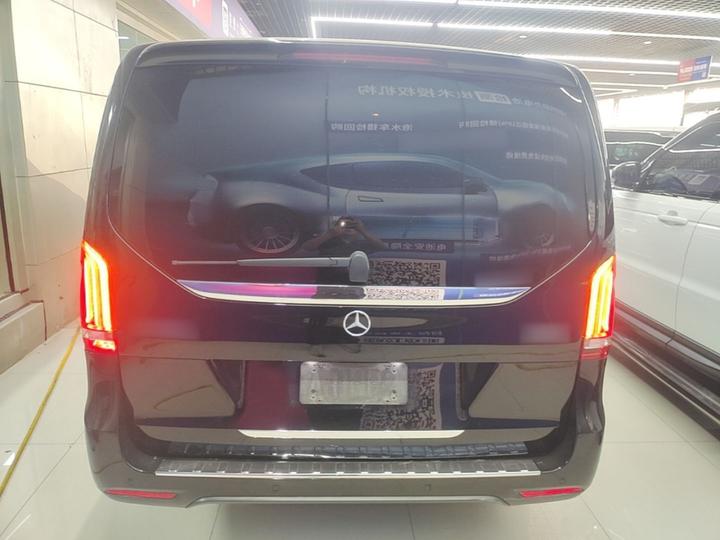 V-Class 2021 V 260 L Long Wheelbase Luxury photo 5