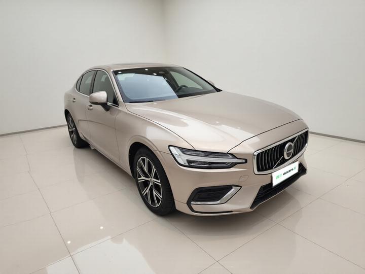 S60 2023 B4 Luxury photo 3
