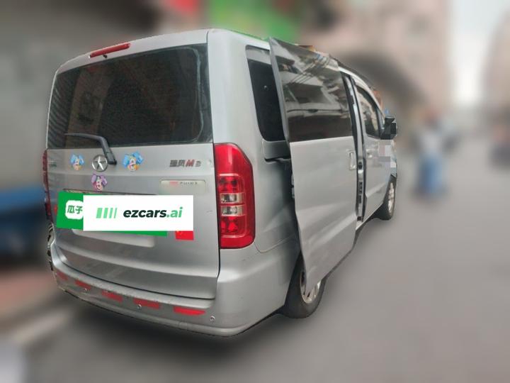 Refine M3 2015 1.6L Luxury Smart photo 6