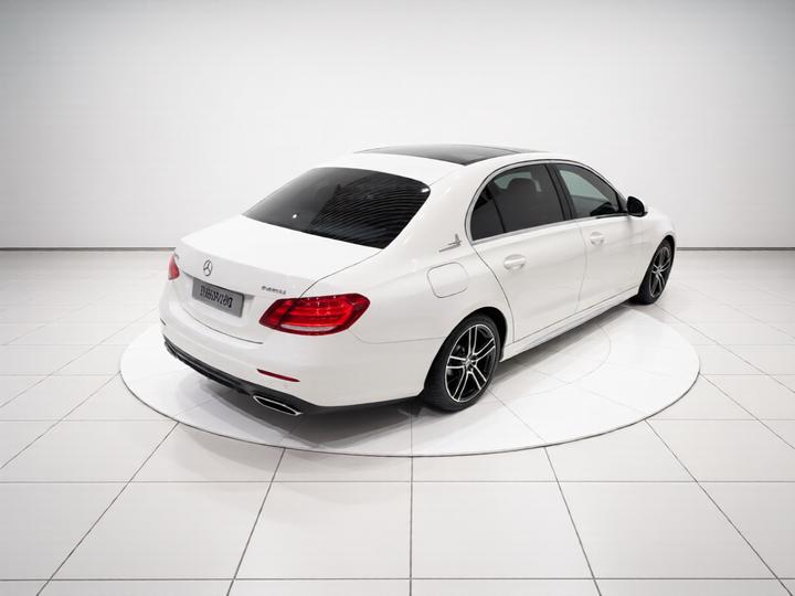 C-Class 2024 C 260 L Sport photo 6