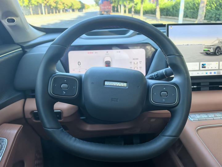 MAX 2025 Hi4 165 Ultra ADAS photo 2