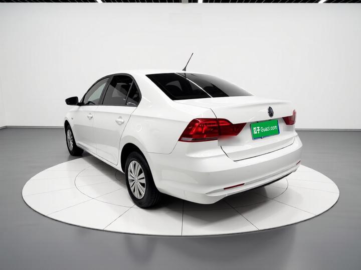 Santana 2021 1.5L AT photo 4