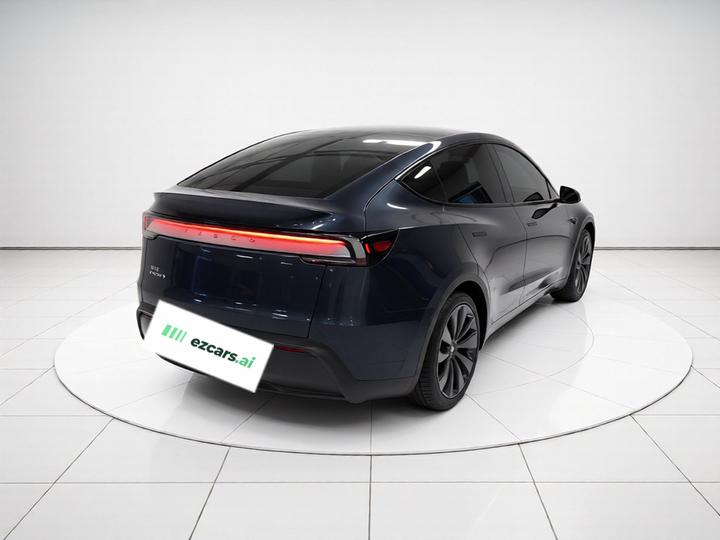 Model Y 2025 RWD photo 4
