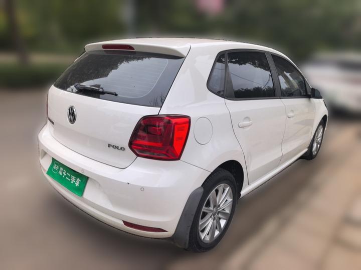 Polo 2014 1.4L MT Comfort photo 4