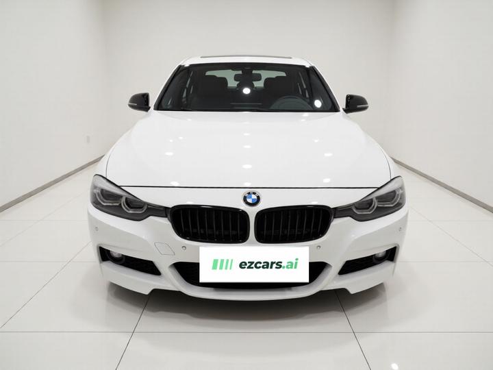 3 Series 2019 320i M Sport photo 2