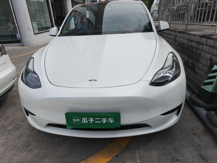 Model Y 2022 Facelift RWD photo 2