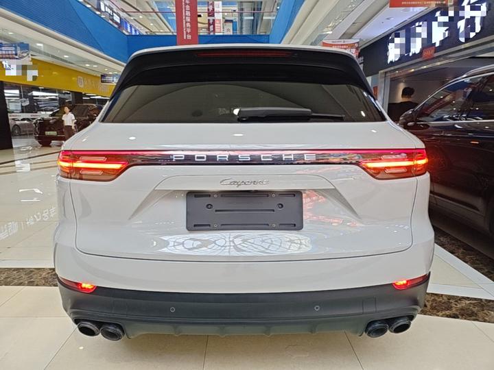 2019 Cayenne 3.0T photo 3