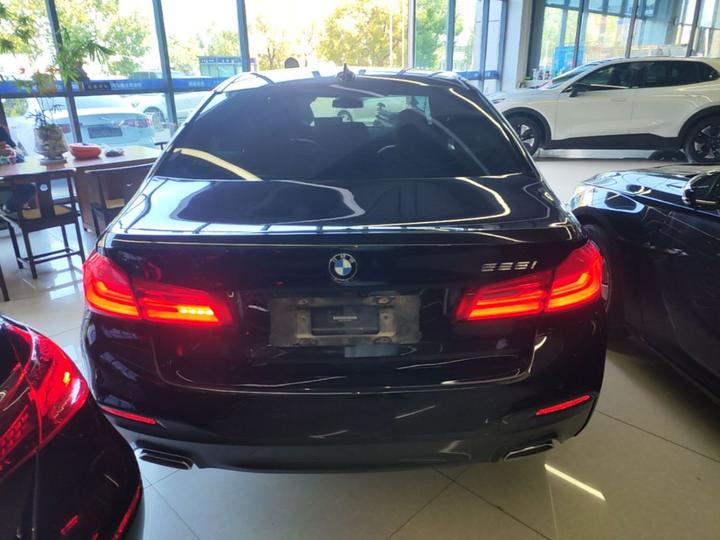 5 Series Imported 2020 525i M Sport Package photo 3