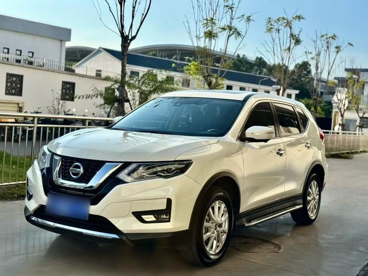 X-Trail 2022 Facelift 2.0L RWD Connected Exclusive
