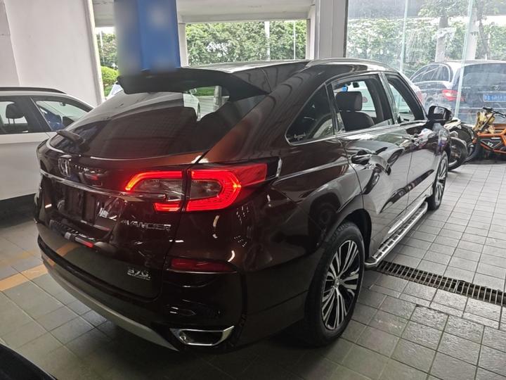 Avancier 2017 370TURBO AWD Exclusive photo 4