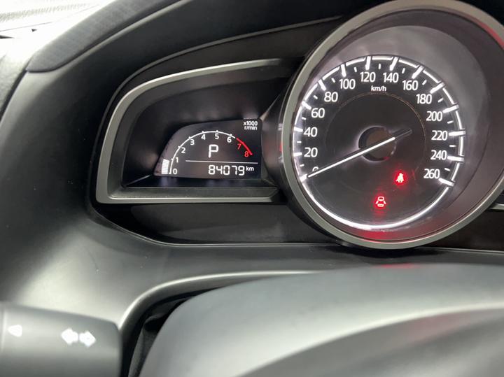 3 Axela 2017 Hatchback 1.5L AT Comfort China V photo 7