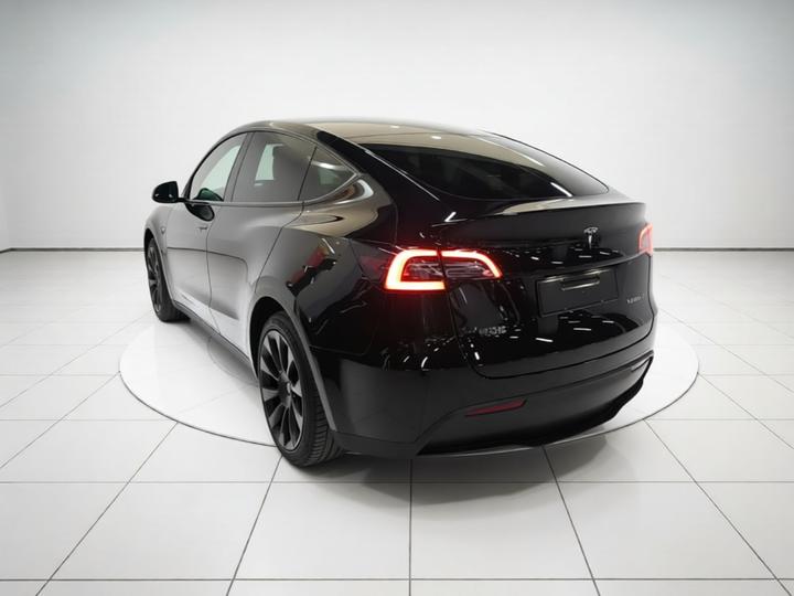 Model Y 2021 Standard Range RWD photo 4