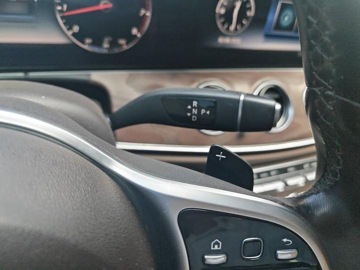 E-Class 2019 E 300 L Luxury photo 6