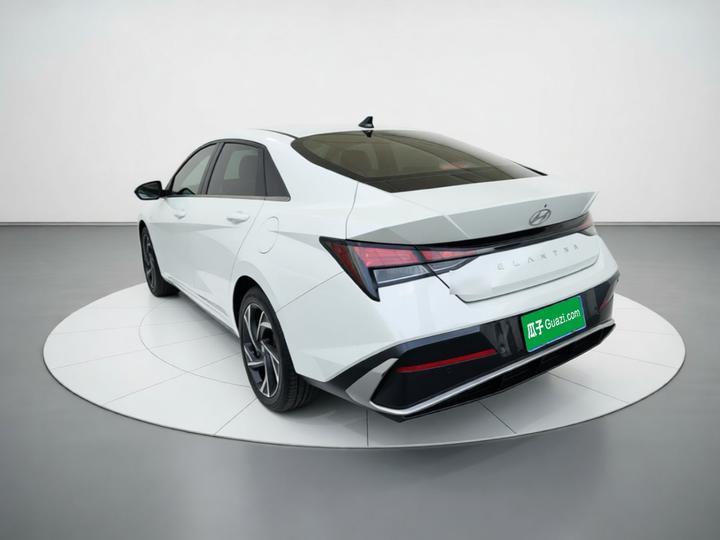 Elantra 2023 1.5L CVT GLX Elite photo 4