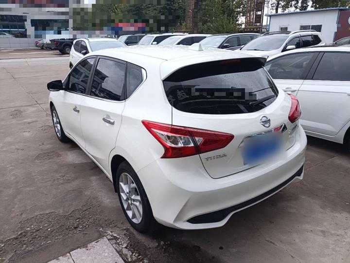 Tiida 2021 1.6L CVT photo 4