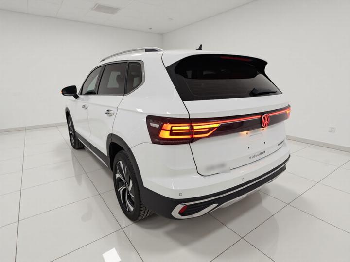 Tharu 2024 300TSI RWD photo 4