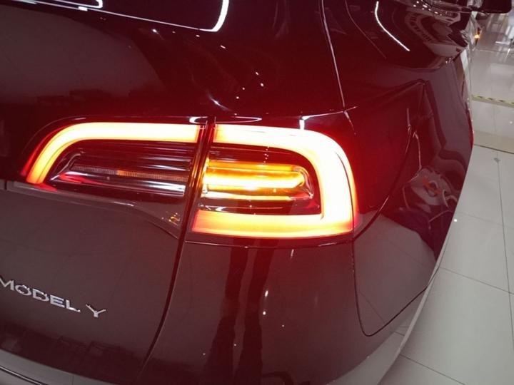 Model Y 2022 Facelift Long Range AWD photo 7