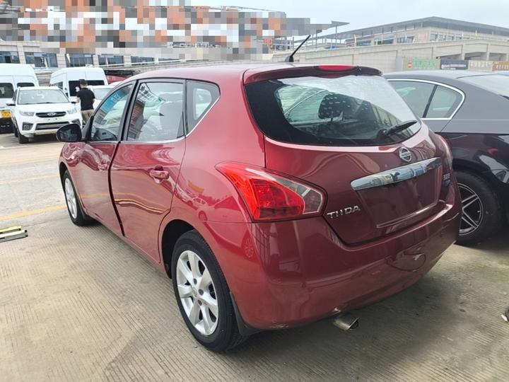 Tiida 2014 1.6L CVT Smart photo 4
