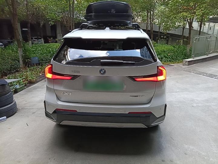 iX1 2023 eDrive25L X Design Package photo 5